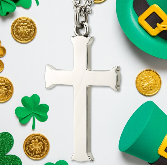 Alala "I Can Do All Things" Flare Cross Necklace